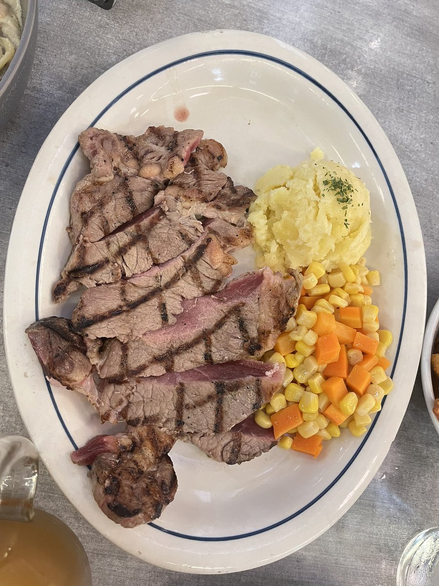 _wencm's tweet photo. Fooooodddieeesss https://t.co/JZsIZJoqMn