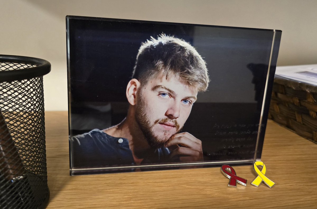 אחרי 843 ימים חוזר גיבור ישראל רני גואילי הביתה. אין יותר ישראלים בעזה. אולי עכשיו אפשר להתחיל לחשוב על איך מחברים מחדש את החברה הישראלית, מנין מתחיל הריפוי, איך קמים מהשבר הנורא ובונים ביחד מדינת ישראל בטוחה יותר ונכונה יותר. 

ורגע לפני שאנחנו חוזרים למריבות ולצעקות, הצעה קטנה