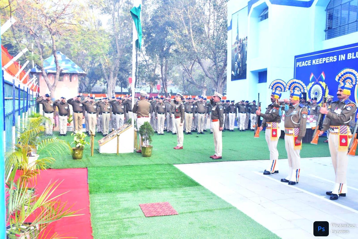 194RAF's tweet photo. 194 RAF celebrated the 77th #RepublicDay at CRPF Camp, Bawana with great enthusiasm and pride. Sh. Kishore Kumar, Commandant unfurled the National flag and inspired the personnel with motivational words.
#CRPF #194RAF #Republic Day 2026# https://t.co/1WvKafWf5j