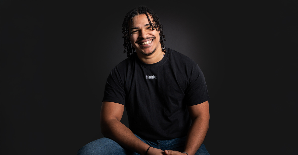 „Kund:innen lesen, Prioritäten erkennen – und passende Lösungen finden.“ – Jacob Feuerriegel, Account Manager bei Blackbit in Hamburg 🎶 

Über Struktur, Kreativität, Gelassenheit, Reisepläne &amp; Wachstum: 
bit.ly/3Leq7nJ

#Welcome #Blackbit #DigitalCommerce #TeamBlackbit