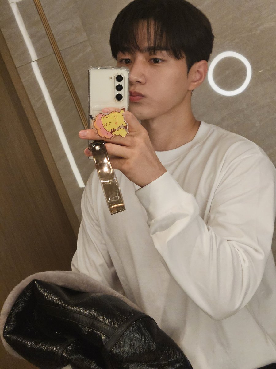 월향🐾 tweet media