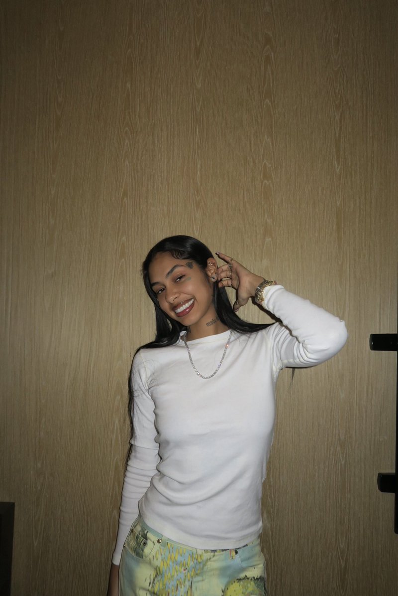 sosaisbacc's tweet image. have u seen her?