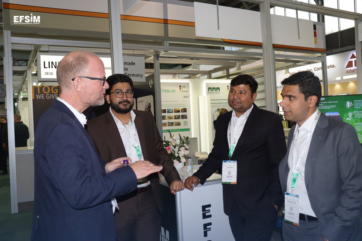 efsim_sa's tweet image. بداية موفقة لليوم الأول من معرض IFAT السعودية 2026!

شكرًا لكل من زارنا حتى الآن في القاعة 3، الجناح 3B28، وتعرّف على حلولنا في إدارة النفايات. بانتظار زيارتكم خلال اليومين القادمين في جناحنا للتواصل مع فريقنا واستكشاف حلولنا الذكية والمستدامة✨

#EFSIM #WasteManagement #IFAT2026