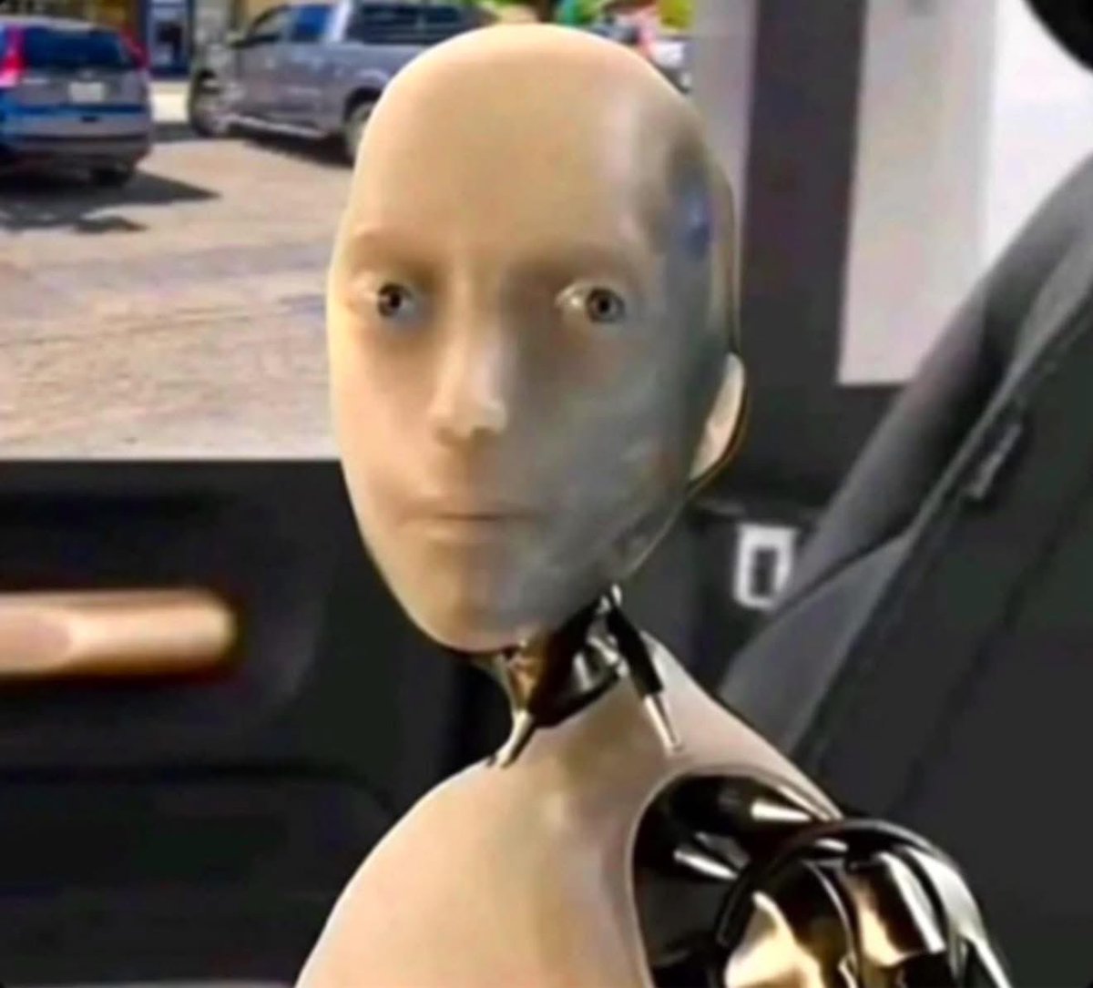 Callunc's tweet image. My face when I see someone watching videos at max volume