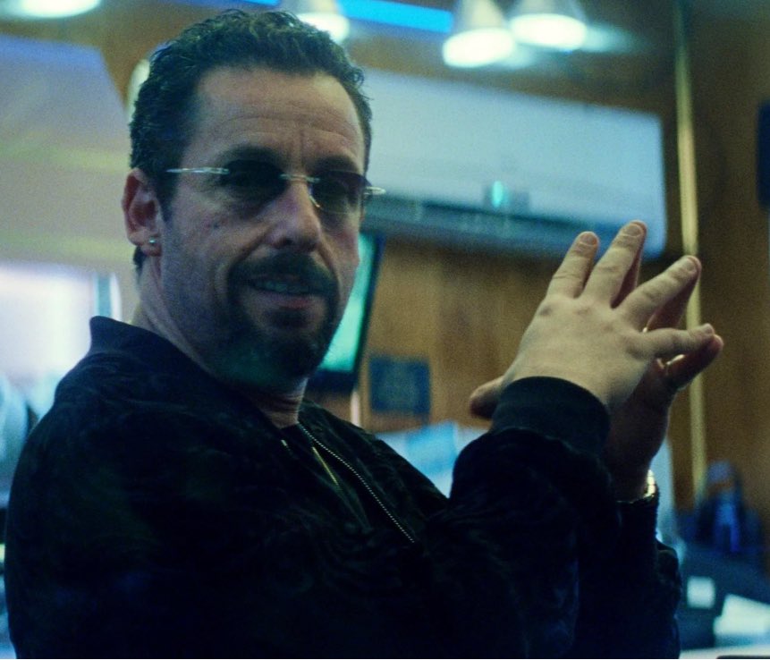 STUB 🔺 tweet media