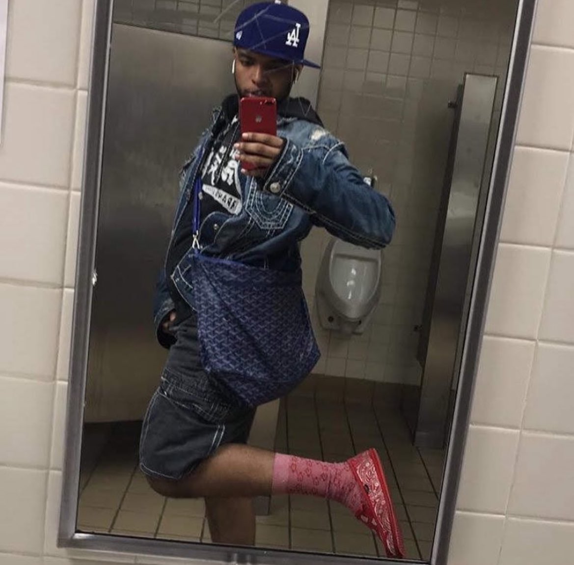 kissmyhedis tweet media