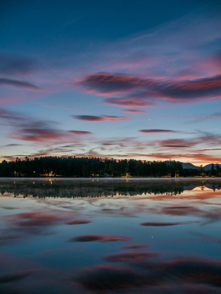 nev_in_color's tweet image. first light at the lake.