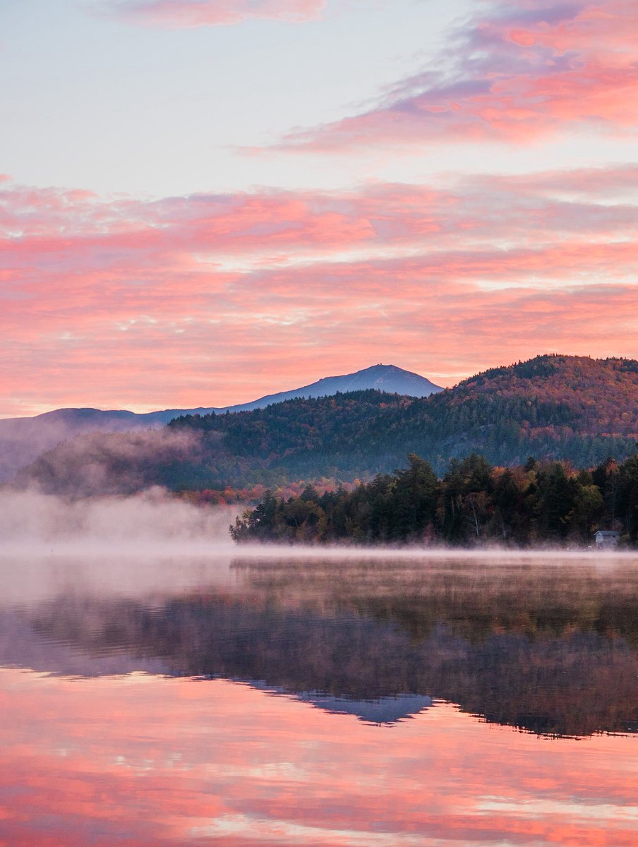 nev_in_color's tweet image. first light at the lake.