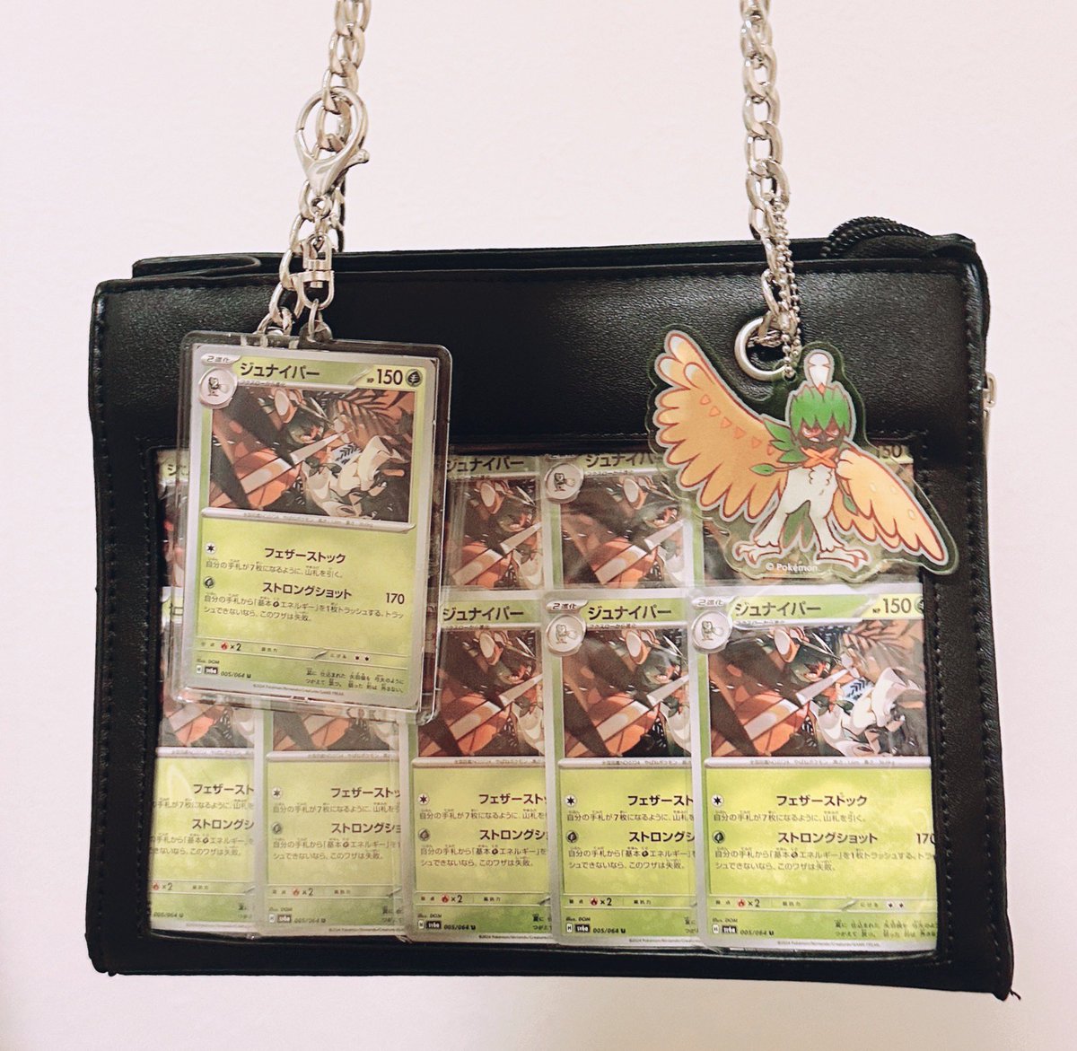 미니이타백 완성

진짜 A4 A3 이런 사이즈 이타백짜시는분들 대단함....몇년전의 나도 하긴했지만..