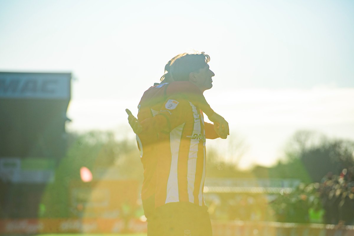 Lincoln City FC 🇺🇦 tweet media