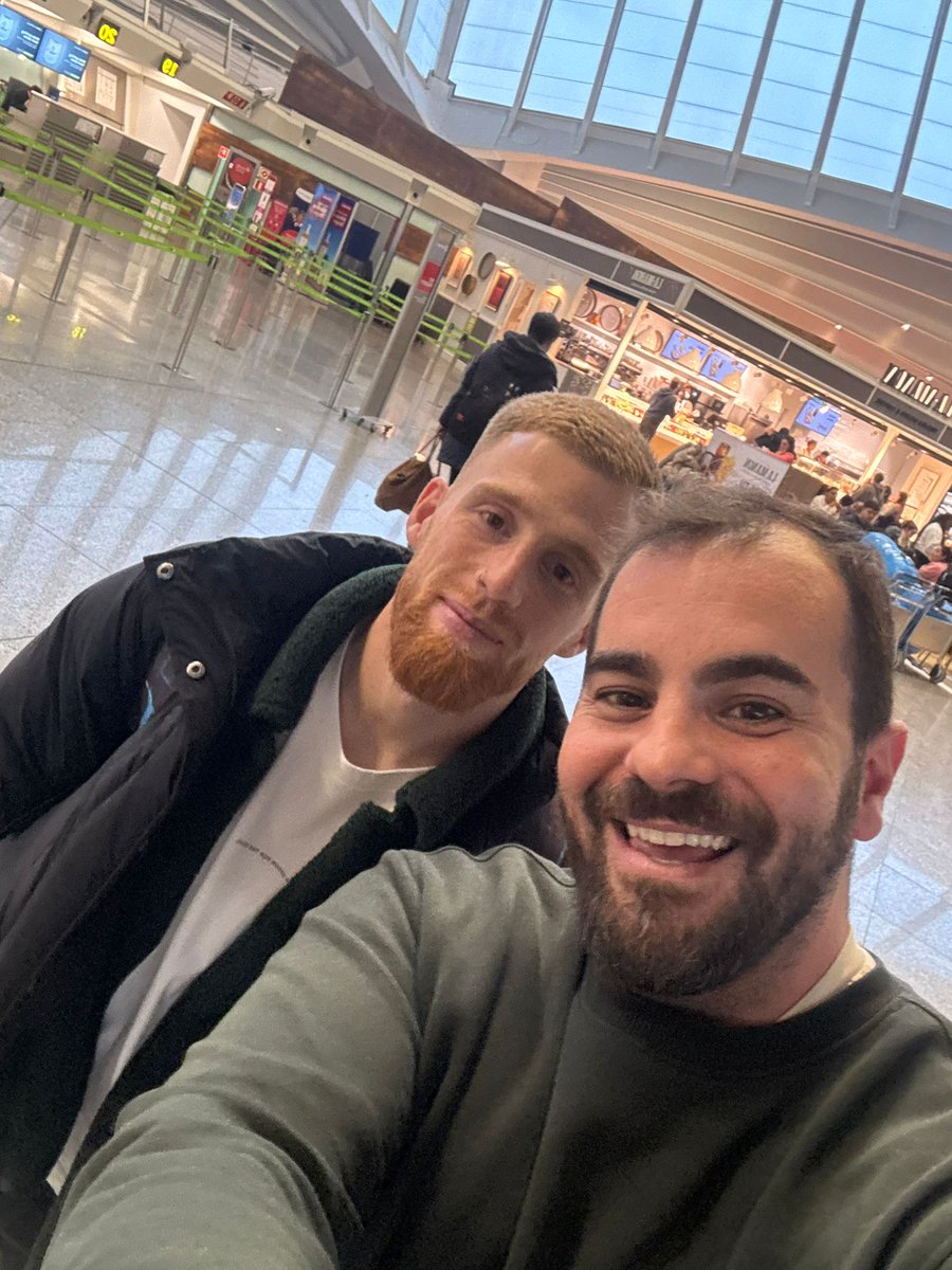 Ya destino Inglaterra mi Peli.

<a href="/glorioso117/">GLORIOSO 117'</a> <a href="/Alaves/">Deportivo Alavés</a> <a href="/AlavesVAVEL/">Alavés VAVEL</a>  #Alaves #CarlosVicente