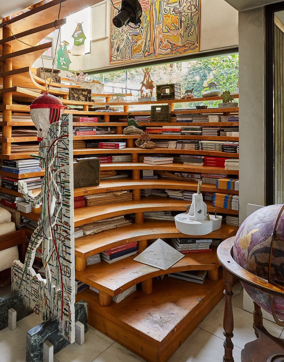 Staircase at the studio of artist Ezio Gribaudo located in Turin, Italy 📚