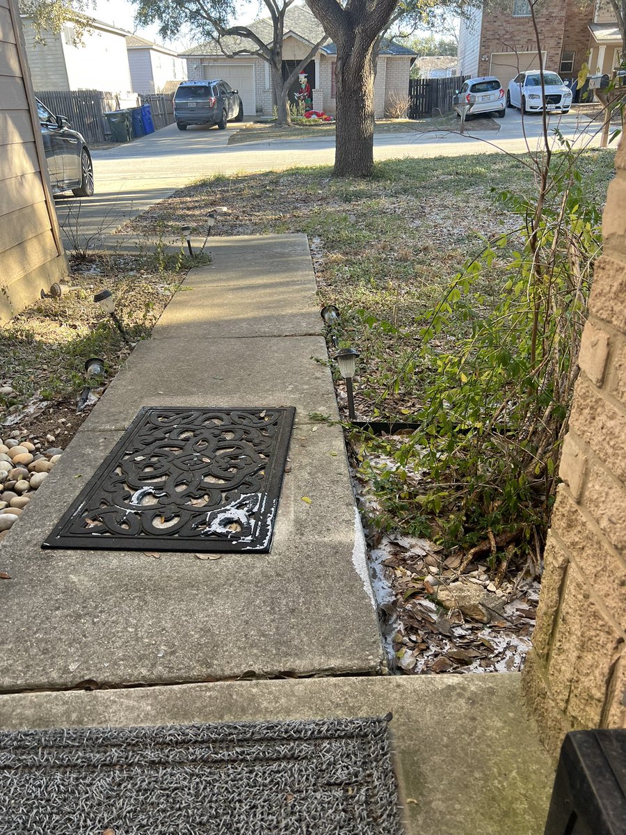 South Texas winters
are the reason I moved south
from near Chicago.

#SouthTexas #weather #haiku