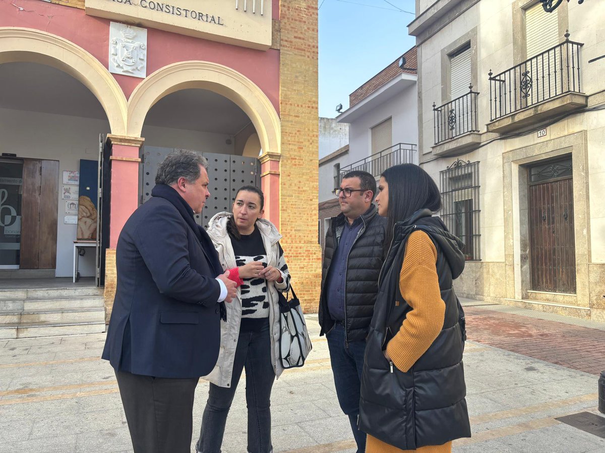 PP_Bonares's tweet photo. Buenas noticias para nuestro pueblo y el empleo.
Información aquí 👇
https://t.co/8rT0ZPjYvm
#Bonares #Empleo #EmpleoJoven
#EmpleaT https://t.co/J3ia8vI8AE
