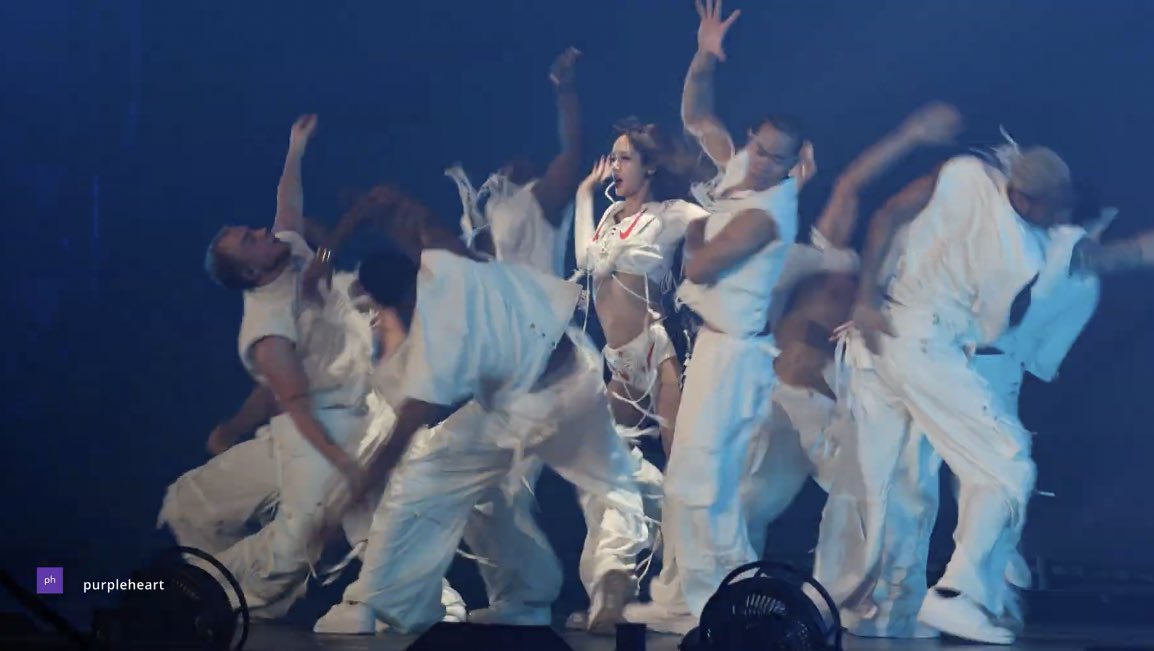 คลิปพ่อม่วง แคปตอนไหนก็สวย มูฟสวย ทรงพลัง อย่าลืมไปดูกันเยอะๆนะคะ 

HONG KONG LOVES LALISA
#DEADLINEinHK_LISA
#BLACKPINK_DEADLINE