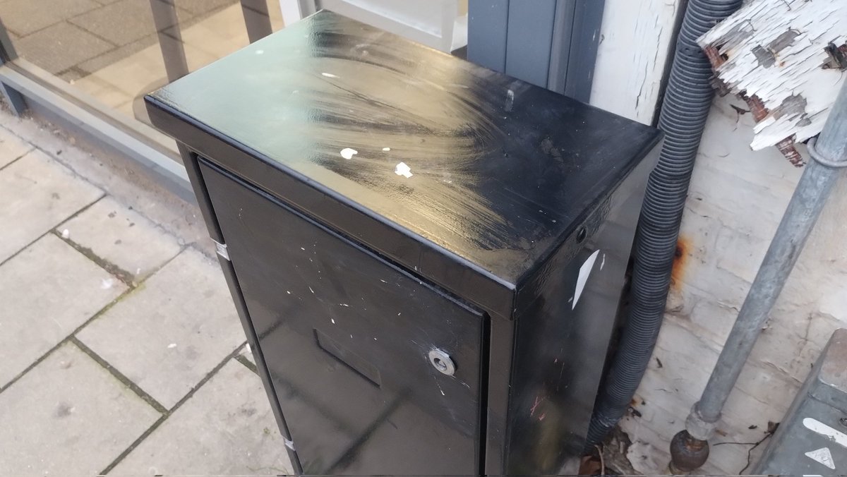 My son cleaning graffiti on the way home from school. #graffiti #bellgreen #se26 #sydenham #bellingham