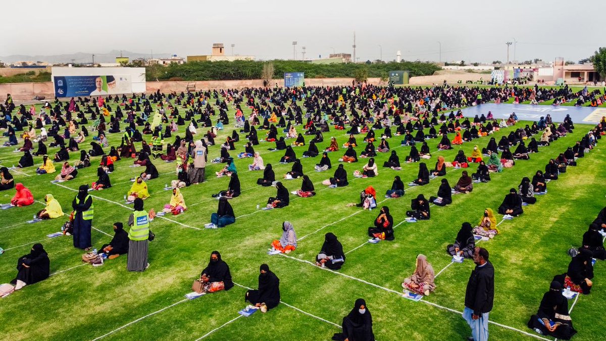 گوادر کے نوجوانوں کا جوش و جذبہ دیکھ کر بہت خوشی ہوئی، کوئٹہ اور جعفر آباد کے بعد گوادر میں بنوقابل آئی ٹی پروگرام کے لیے ہزاروں نوجوانوں نے داخلہ ٹیسٹ میں شرکت کی۔ بلوچستان کے مسائل کا حل نوجوانوں کے لیے برابر کے مواقع پیدا کرنا اور انہیں مثبت سرگرمیوں سے جوڑنا ہے۔ یہ ہزاروں