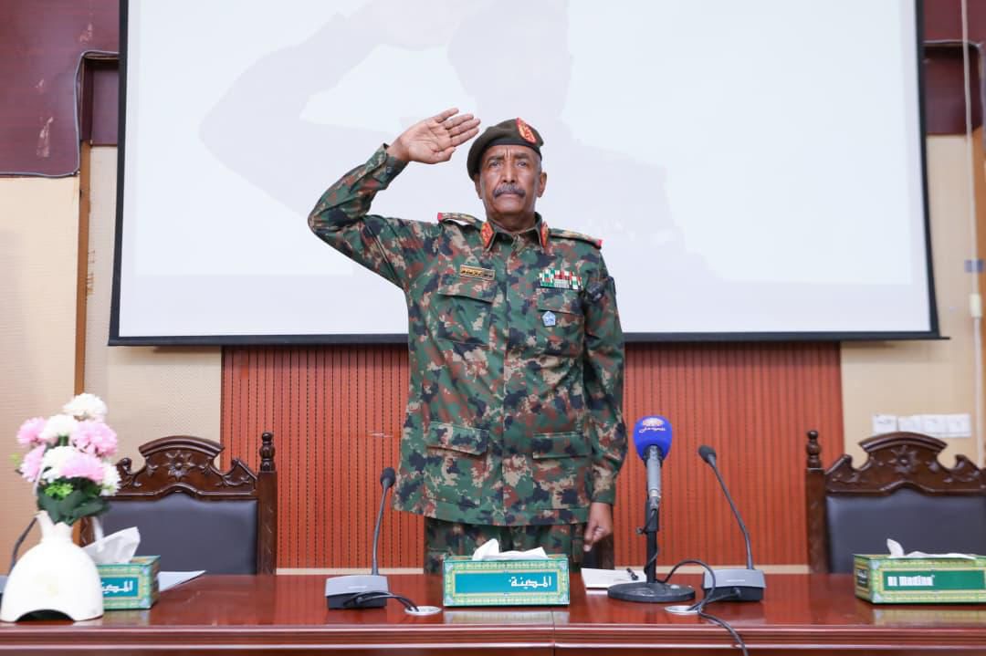 atafmohamed3's tweet image. الفريق أول البرهان: مصممون على القضاء على التمرد نهائياً، ولن نسمح بعودته مرة أخرى أبداً.. ومصيره الزوال.
#السودان #sudan