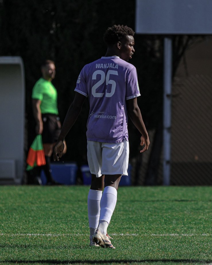 actorrellano's tweet image. 💜 ¡𝙂𝙍𝘼𝘾𝙄𝘼𝙎 𝙋𝙊𝙍 𝙏𝙊𝘿𝙊, 𝘼𝙈𝙊𝙎!

Amos E. Wanjala pone fin a su etapa en el AC Torrellano después de una trayectoria llena de esfuerzo y entrega, ganándose el respeto y el cariño tanto dentro como fuera del terreno de juego.