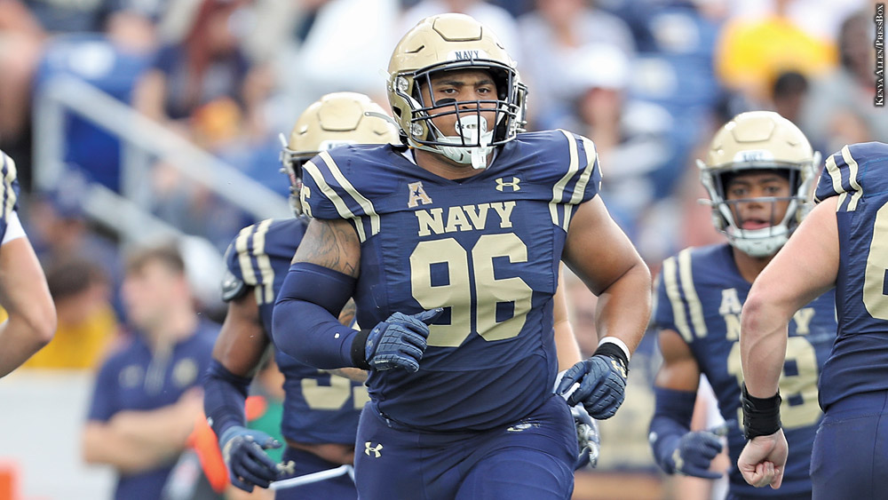 Easton__Butler's tweet photo. Navy DT Landon Robinson has met with all 32 teams at the Shrine Bowl, having formal visits with 
Robinson has had formal meetings with 17 total teams:

Jacksonville #Jaguars
New England #Patriots
Detriot #Lions
Pittsburgh #Steelers
Las Vegas #Raiders
Dallas #Cowboys
New York #Giants
Baltimore #Ravens
Kansas City #Chiefs
Minnesota #Vikings
Buffalo #Bills
Carolina #Panthers
Cleveland #Browns
Houston #Texans
Seattle #Seahawks
New York #Jets
Cincinnati #Bengals

The Navy prospect is a 1st team All American, Defensive Player of the Year (AAC and ECAC) and 2x 1st Team All AAC among other accomplishments. Robinson has been one of the most talked about prospects at the Shrine Bowl, with a max squat of 700lbs, 465lbs Bench Press, a 33in vertical and a top speed of 21mph.

Still doesn't have a Combine invite somehow...
