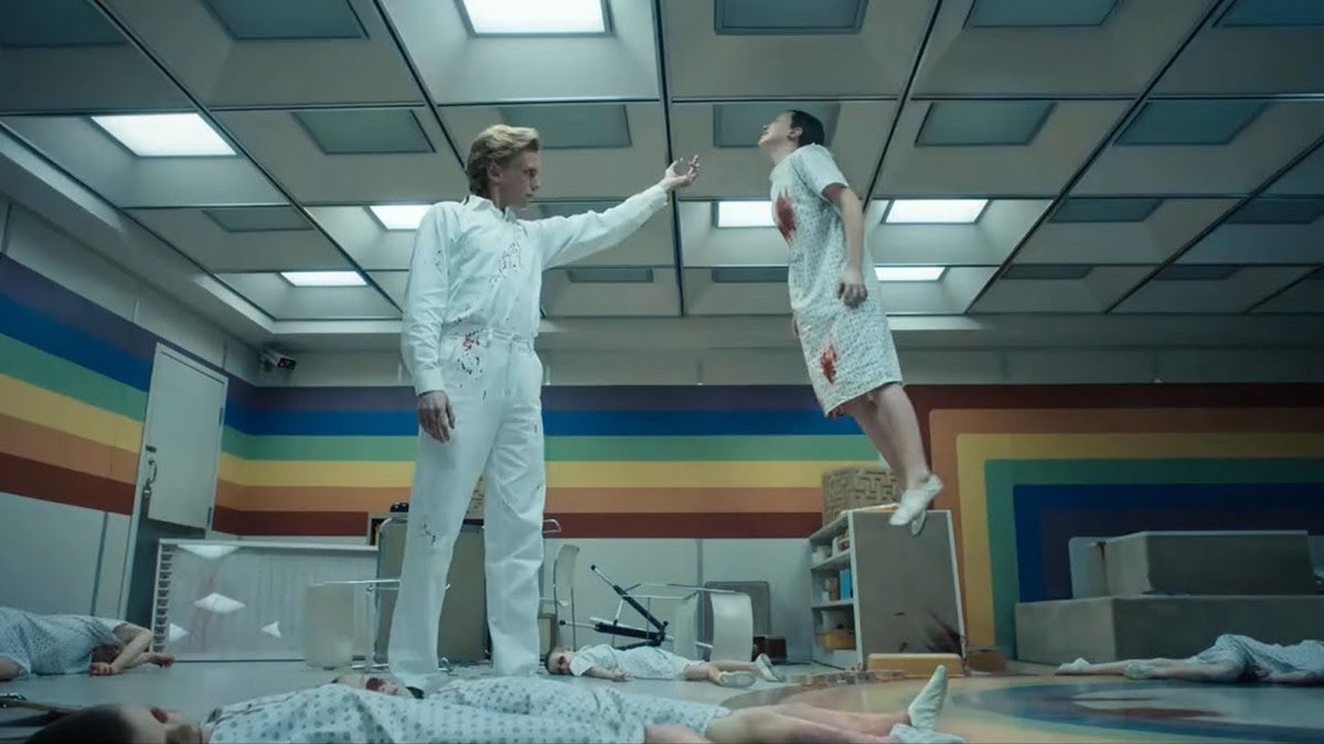 These scenes are only a few minutes apart btw