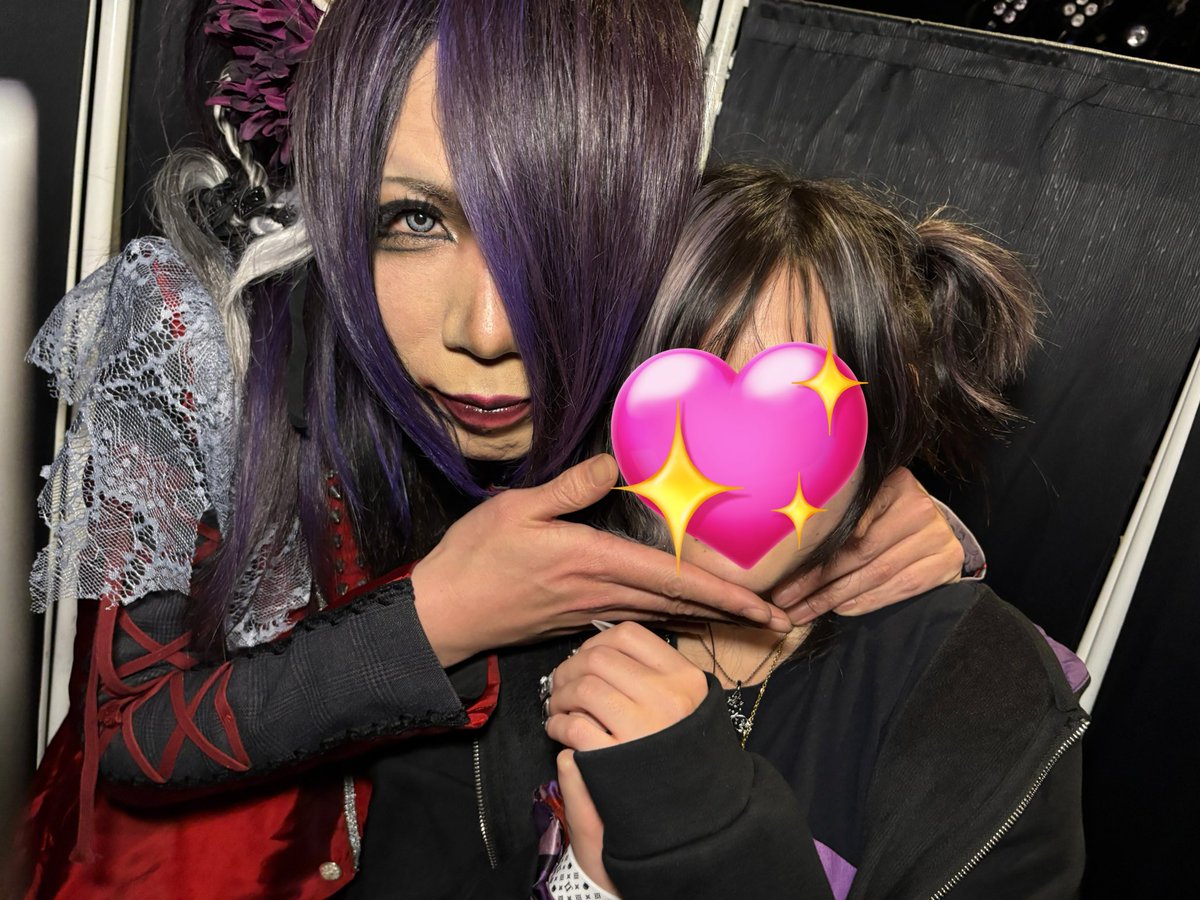 chiralmori's tweet image. my honmei vs me ヽ(*＾ω＾*)ﾉ were the wrong way for the trend #mybad