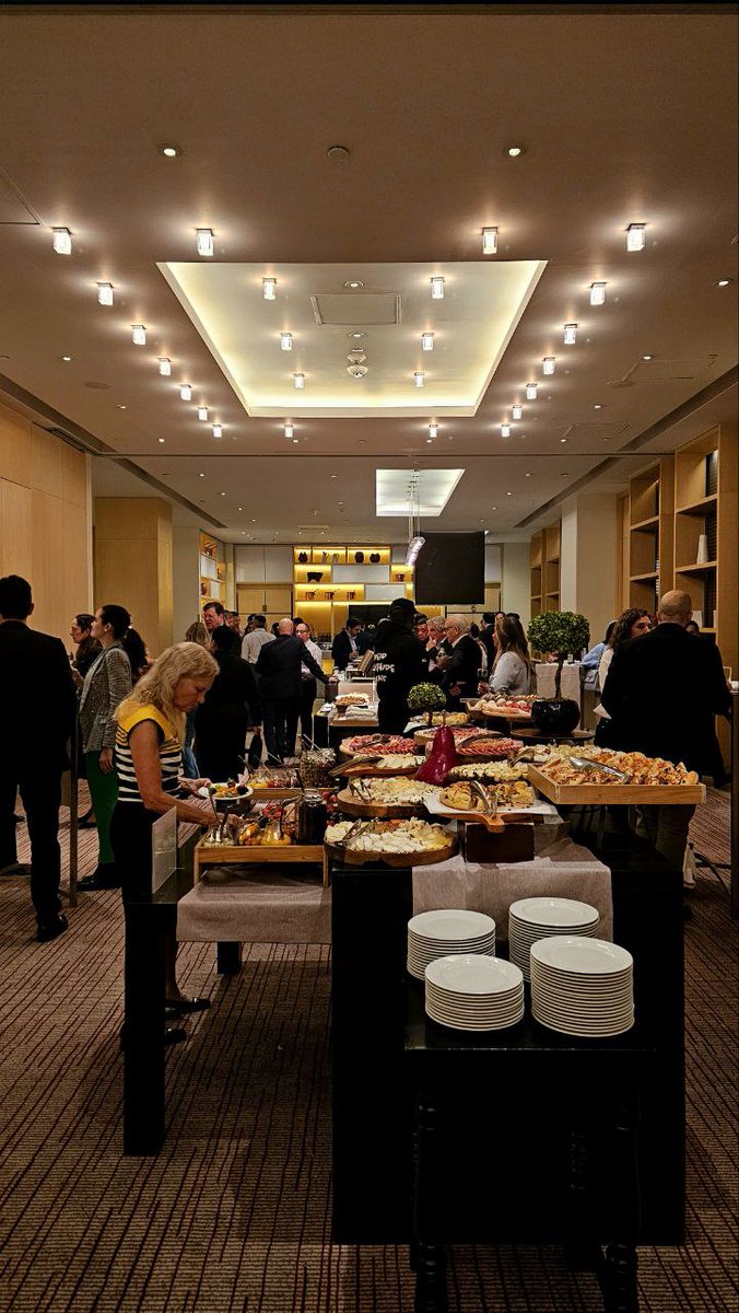 Coloriuris tweet media