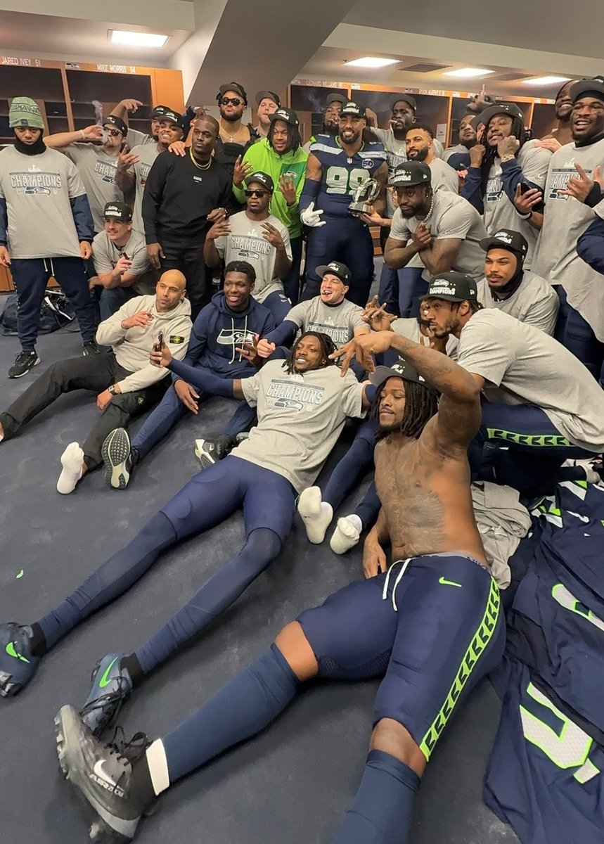 WookieMonster07's tweet image. Pats gonna experience the Dark Side &amp;amp; what the #MOB is all about!! #12s #GoHawks