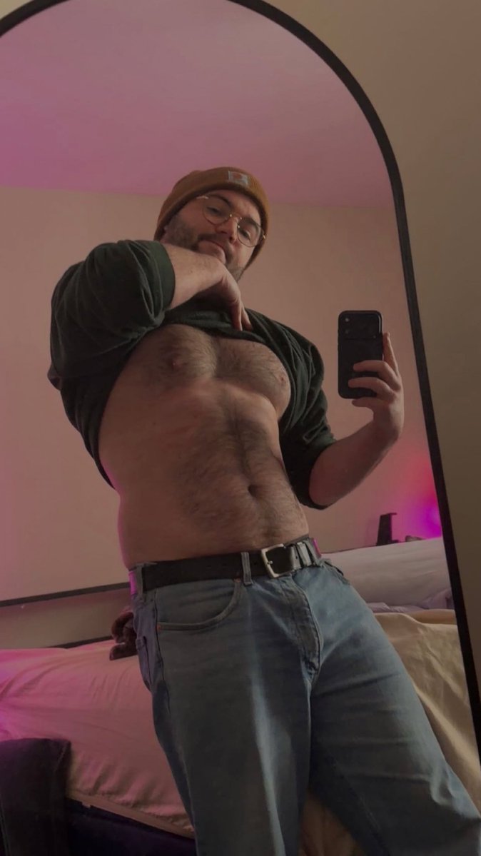 ScootTheDogg's tweet image. Thank god for the bulk cause we are completely snowed in :3