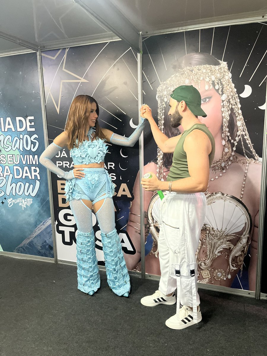 compotademamao's tweet image. Hoje é meu aniversário e esse foi o melhor presente que já ganhei na vida. A patroa @Anitta me abençoou! E ainda perguntou se eu tava postando no perfil certo dessa vez 🤣