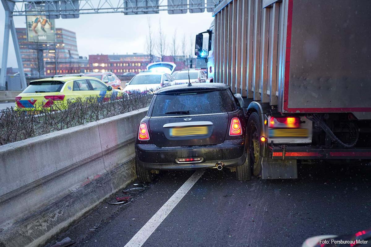 Ernstig ongeval met vrachtwagen op N7