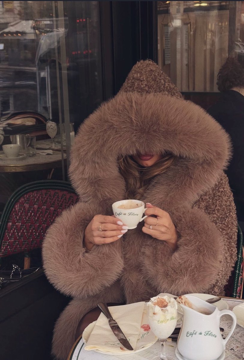 ——; Closed fo business.