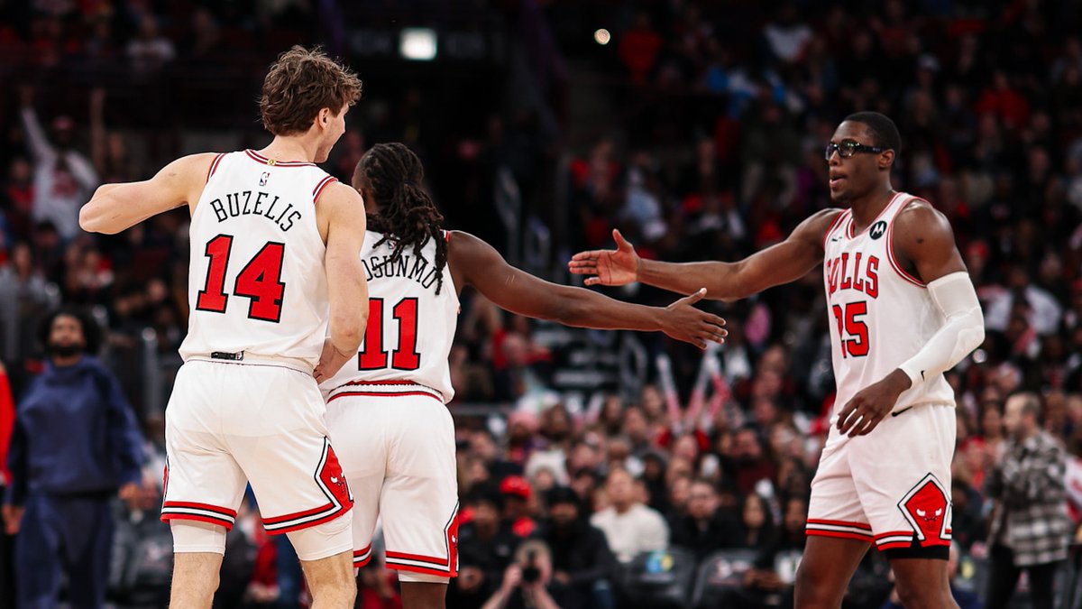 GAMEDAY !

A 2h, Chicago (23-22, 15-9 à domicile) reçoit Los Angeles Lakers (27-17, 15-9 à l'extérieur)
LIVE TWEET :❌(présent au UC)

Reaves OUT côté Lakers
Collins, Jones OUT côté Bulls

#BullsNation