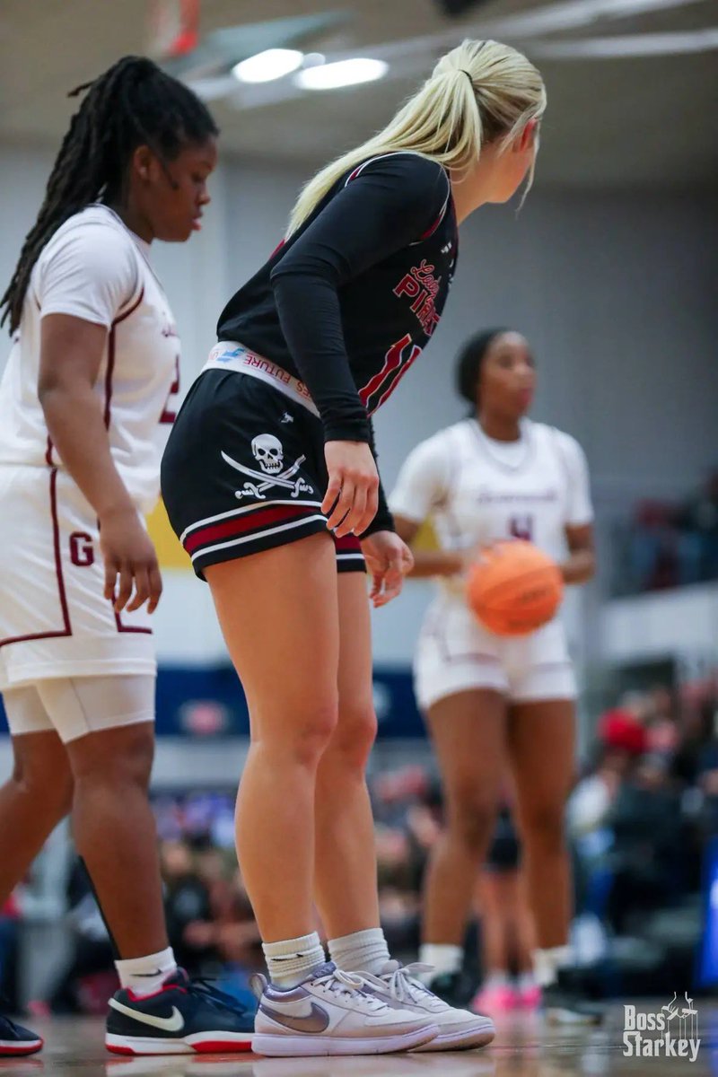 Check out another one of our talented Sophomores, Peyton Hall! Peyton is extremely talented. She is quick, strong, hard nosed, and a competitor! She is an Intense defender. If you like good defense, she’s your girl. P gives us an edge by the way she plays the game! #SailsUp