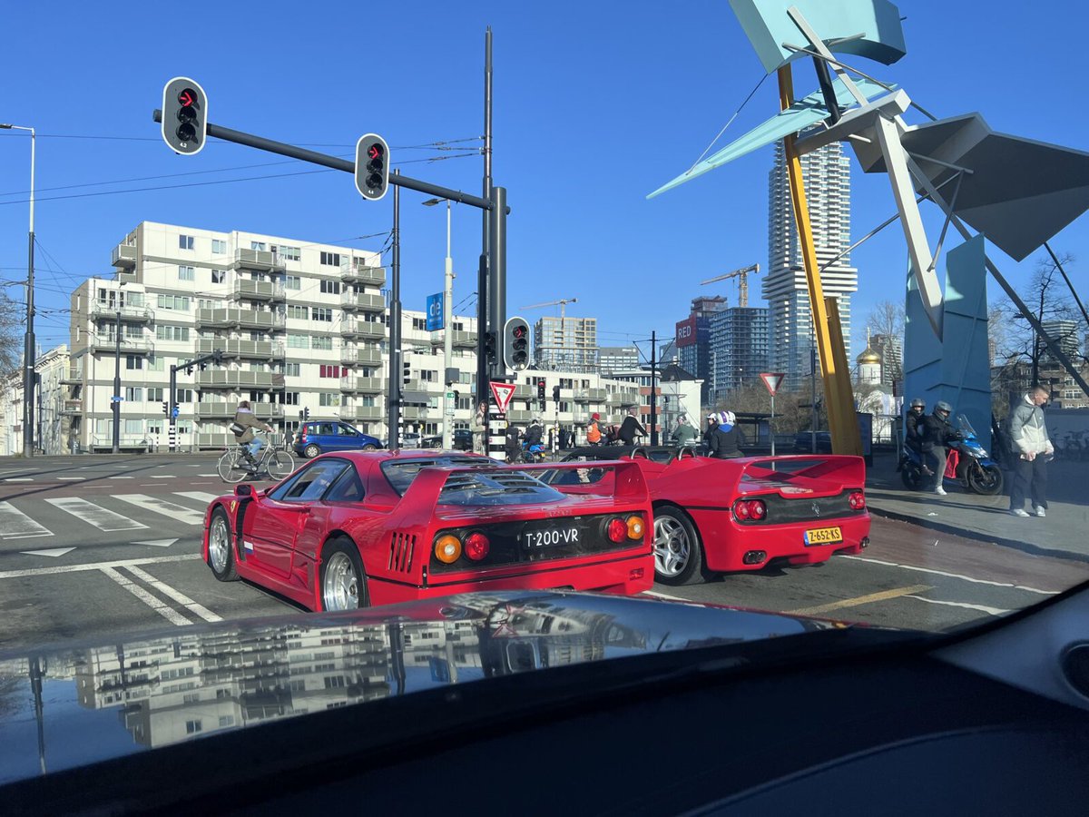 autoblog's tweet image. Nieuw artikel: Gespot – Bizarre Ferrari-combo in Rotterdam autoblog.nl/spot/2026/01/f…