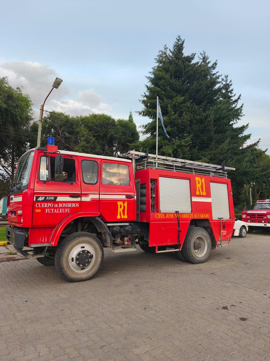 Bomberos de Chile tweet media