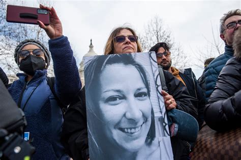 NolteNC's tweet image. Never forget:

Ashli Babbitt protested; she was unarmed, shot and killed, and then Democrats cheered and rewarded the shooter.