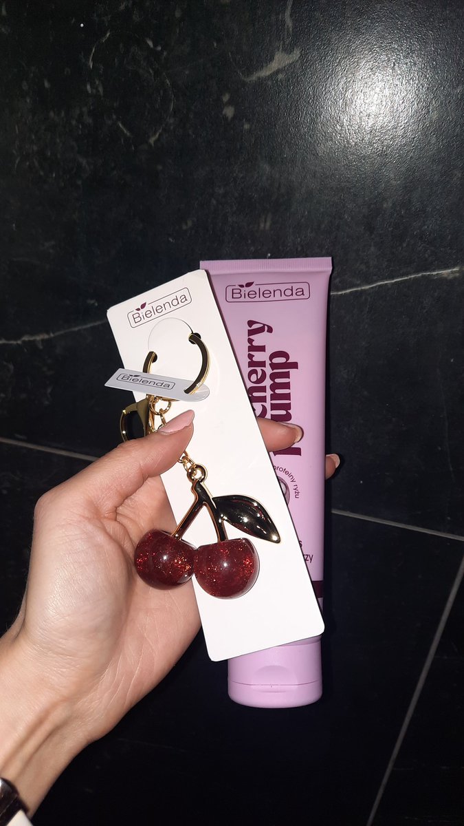 echelon__97's tweet image. Fajna ta akcja w Rossmannie 🍒