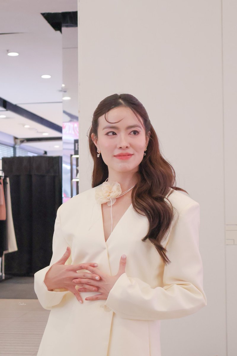 อย่าให้ชีนิ่งบ่อยๆนะ เดี๋ยวจะอยู่กันไม่ไหววว

#praewh #แพรวหัสสยา