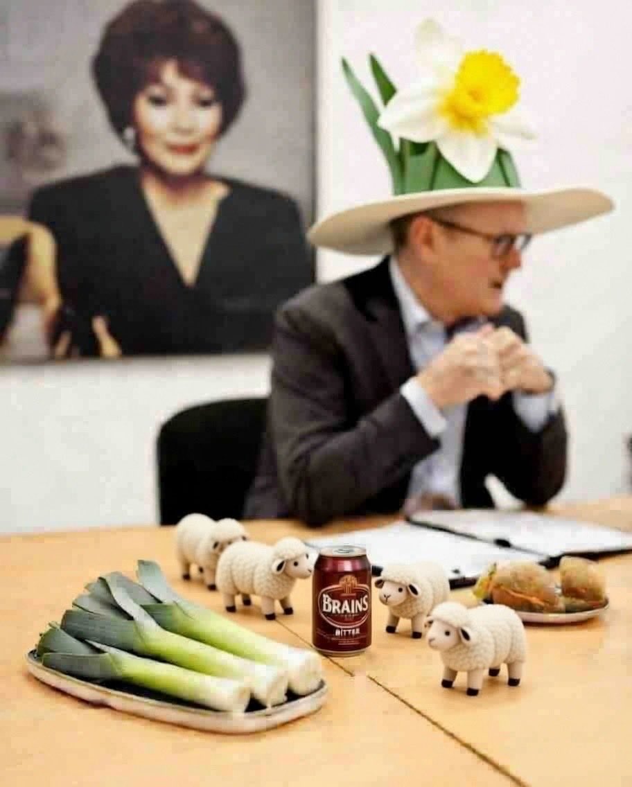 Sneak preview of Keir Starmer’s official photo release for St. David’s Day.