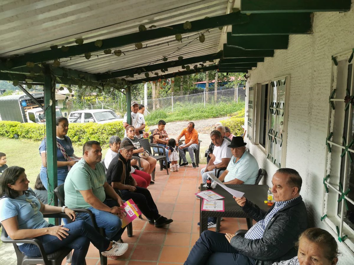 Buenaventura León tweet media