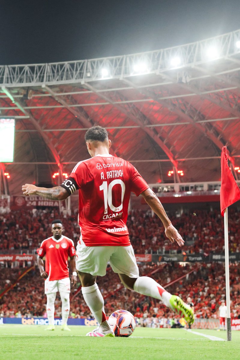 ⚔️ 𝟭𝟲 clássicos
⚽ 𝟖 gols
🅰️ 𝟓 assistências

Mais um grande Gre-Nal de 𝐀𝐋𝐀𝐍 𝐏𝐀𝐓𝐑𝐈𝐂𝐊, o 𝟏𝟎 e faixa do Inter. 🎩🇦🇹

📸 Ricardo Duarte