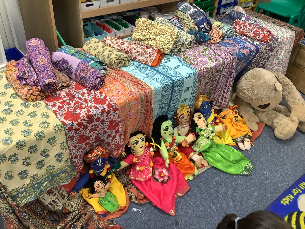 AbbeyPrimary's tweet photo. #Y1 looks a little different today… we wonder what is going on? #Multifaithweek https://t.co/ObUtashTqB