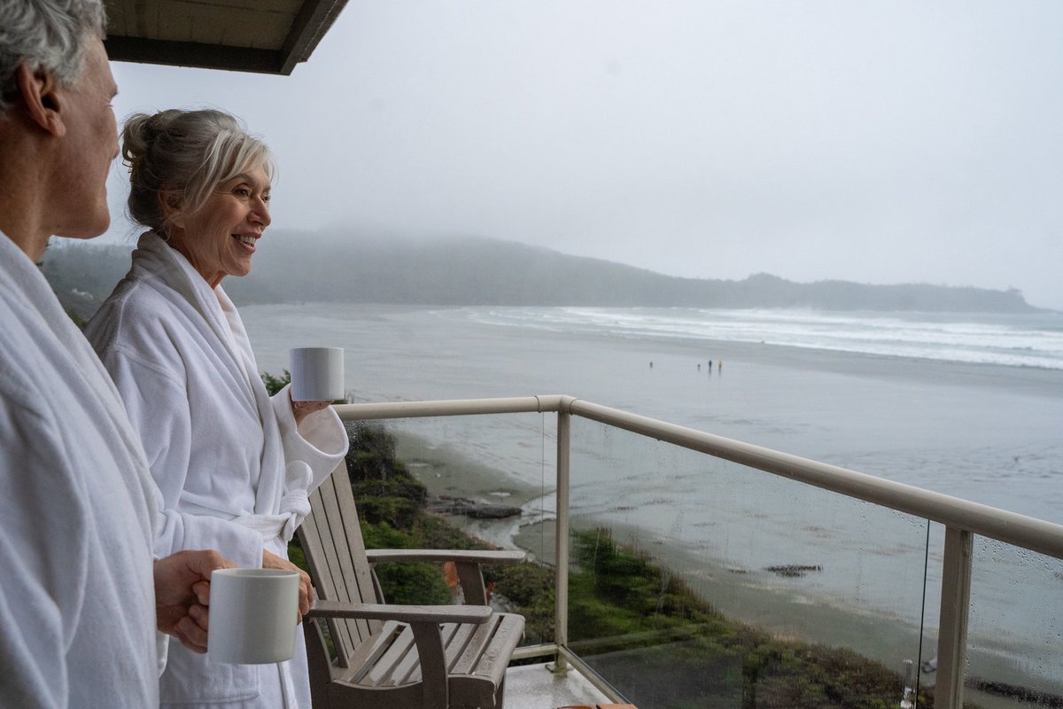 Long Beach Lodge tweet media