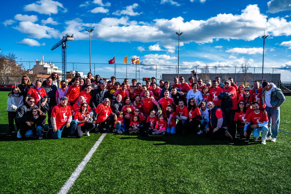 martinenc's tweet image. ❤️ Pitu Plazuelo 🏹
✊ Per sempre un 'red devil' més! 

🥹 Un orgull que hagis tancat la teva brillant trajectòria al #Guinardó, lluïnt el braçal de capità del #FCMartinenc 

🤜 @pituplazuelo, un dels nostres! 🤛

#GràciesPitu #SomMartinenc #futbolcat