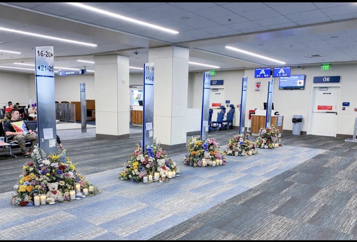 Ash0ck's tweet photo. @FlyingHighRyan @SouthwestAir The end of an era https://t.co/FGSzMBWPyh