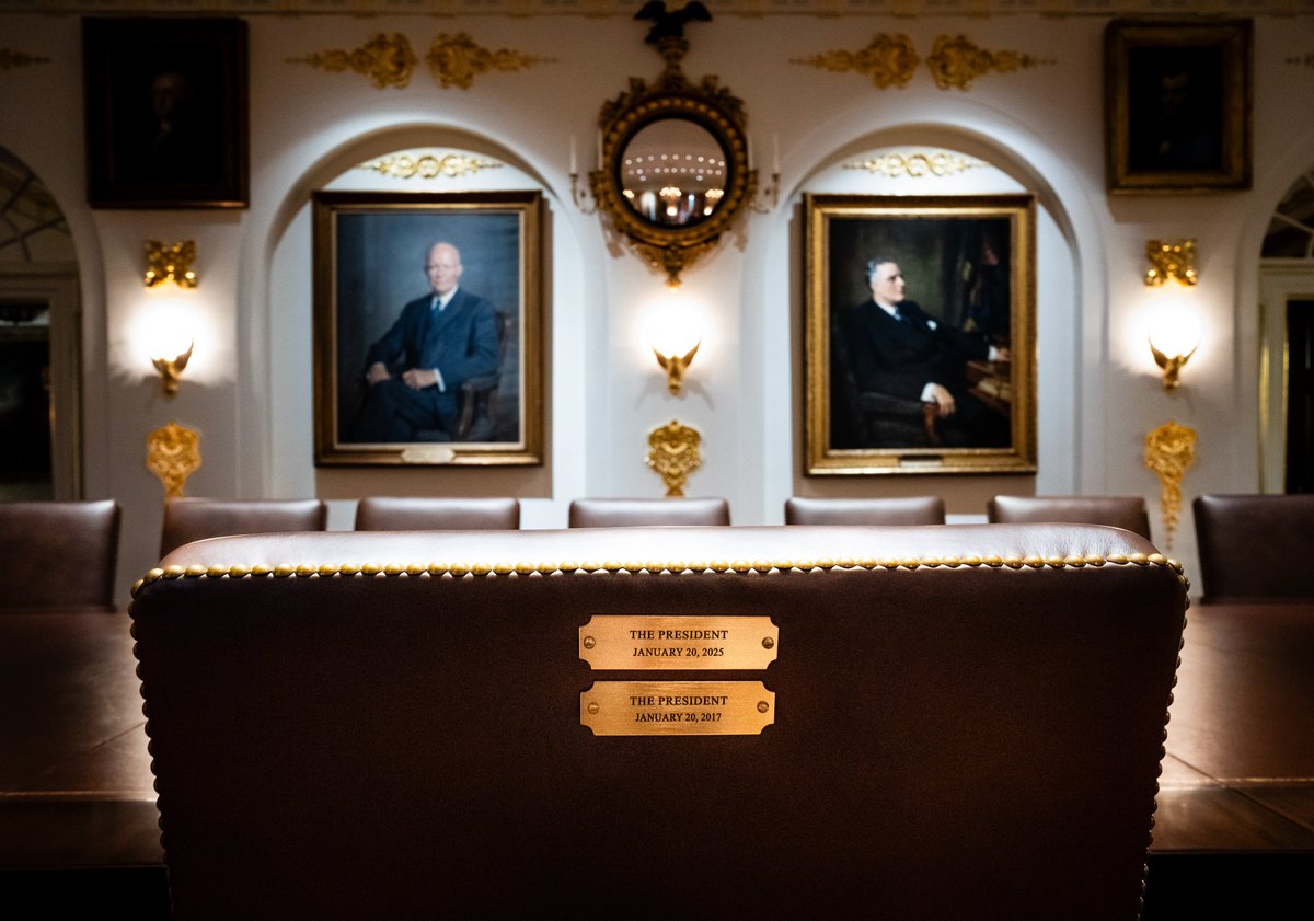 See How Trump Refashioned the People’s House. Take a look. nytimes.com/interactive/20…