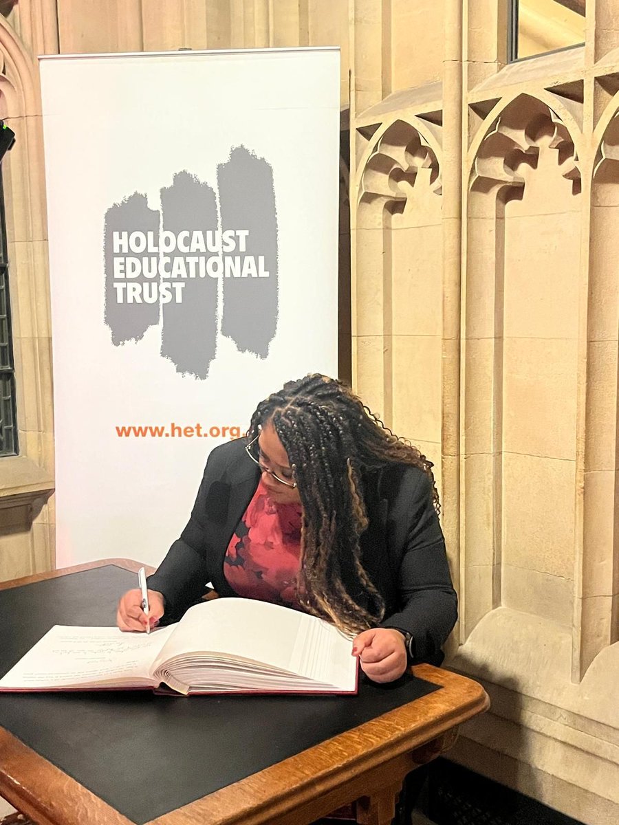 BellRibeiroAddy's tweet photo. Signing the @HolocaustUK Book of Commitment ahead of Holocaust Memorial Day.

This week, we remember all the victims of the Nazi Holocaust and subsequent genocides.

We must do everything in our power to oppose genocide in word and deed, wherever it is happening #NeverAgain https://t.co/Dwfmuthz1r