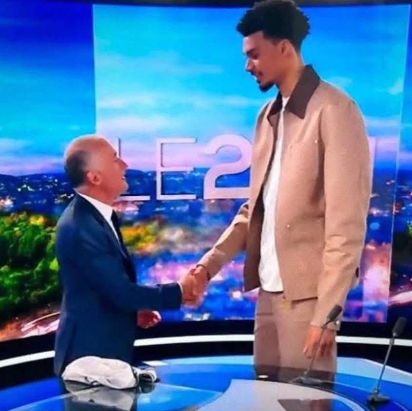 lemec_5etoiles's tweet image. Quand ton salaire net rencontre ton salaire brut 🤝 😆