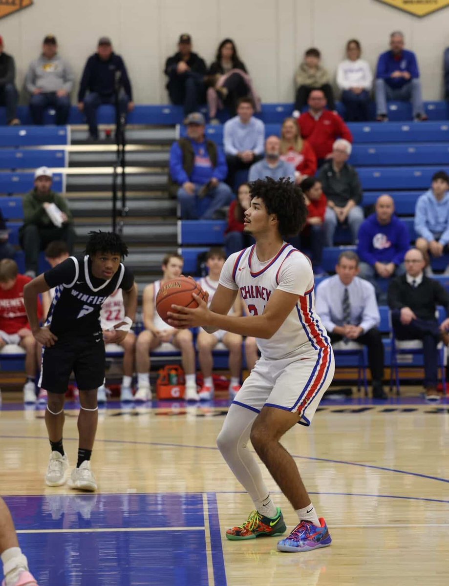 sportsinkansas's tweet photo. Quaid Thomas continues to elevate his game when it matters most. The 6’7” junior forward from Cheney poured in 28 points in an overtime win over Andale, nearly 10 of those coming in the OT period, to help lift the Cardinals to another big victory. Thomas’ dominant performance earned him MVP honors at the Rupp Tournament, capping off an impressive run for Cheney. The Cardinals are rolling right now, winners of five straight, and have pushed their record to 10-6 on the season with momentum building at the right time. #sportsinkansas
Photo: Andrea McDaniel Photography